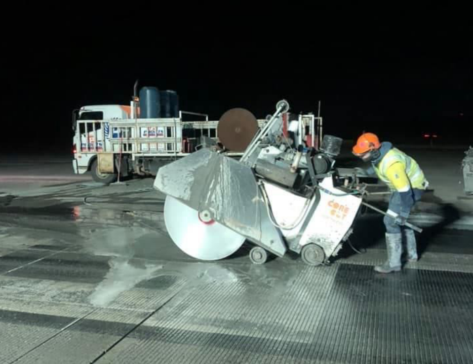 C-Complex™-Runway-slab-removal